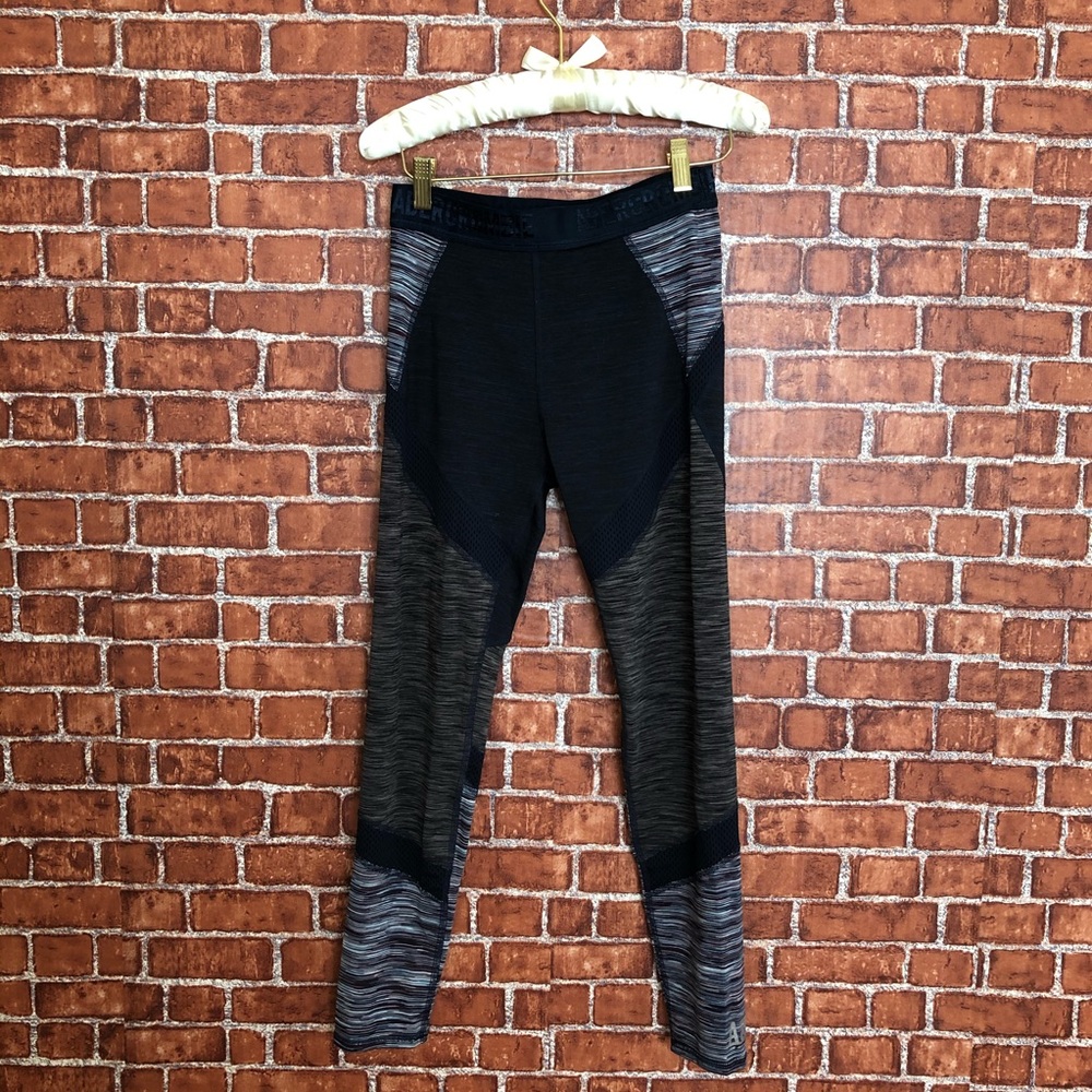 💢SOLD💢Abercrombie & Fitch high leggings